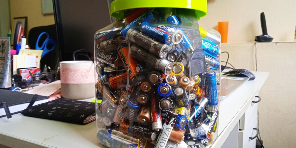 Wenn Sie zu Hause gebrauchte Batterien haben, besitzen Sie einen Schatz: Warum und wie Sie diese mit dieser großartigen Idee recyceln können