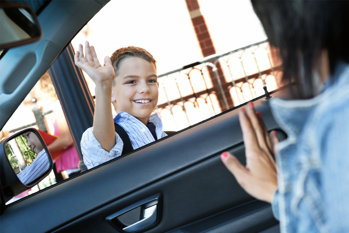 Die Psychologie geht davon aus, dass das Winken mit der Hand als Zeichen der Dankbarkeit gegenüber Autofahrern beim Überqueren der Straße ein charakteristisches Merkmal solcher Menschen ist
